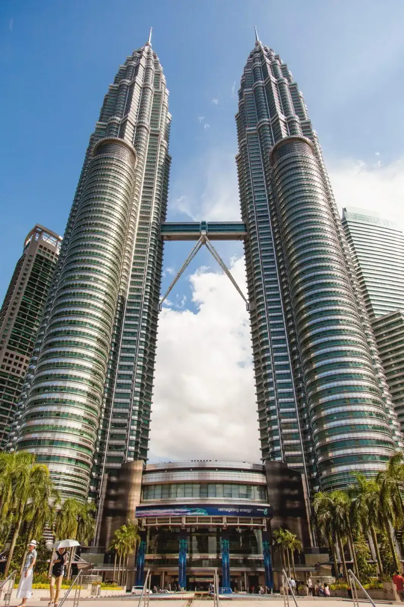 1 station to KLCC